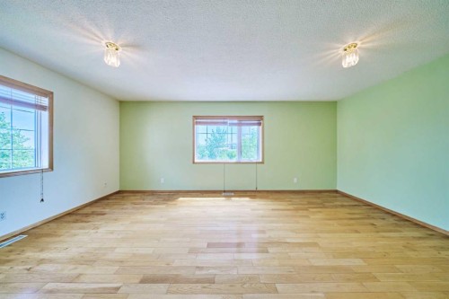 9683 Hidden Valley Drive Nw, Calgary, AB - Indoor Photo Showing Other Room