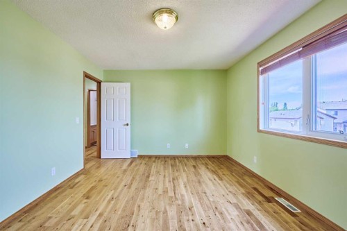 9683 Hidden Valley Drive Nw, Calgary, AB - Indoor Photo Showing Other Room