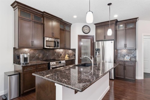 230 Sunset Square, Cochrane, AB 