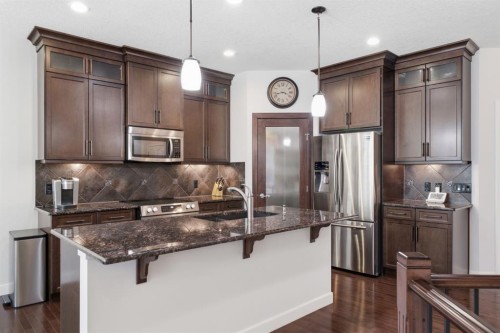 230 Sunset Square, Cochrane, AB 