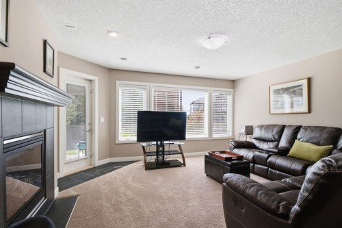 230 Sunset Square, Cochrane, AB 