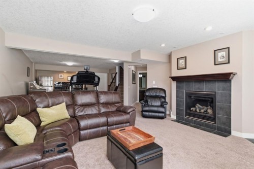 230 Sunset Square, Cochrane, AB 
