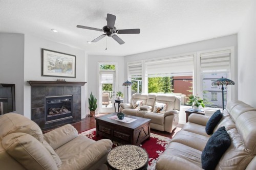 230 Sunset Square, Cochrane, AB 