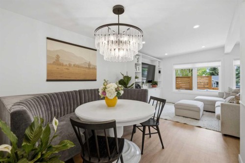 3720 58 Avenue Sw, Calgary, AB - Indoor Photo Showing Dining Room