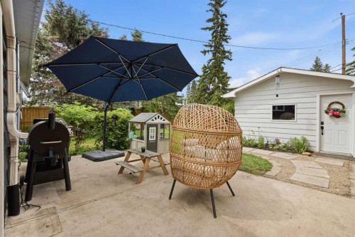 3720 58 Avenue Sw, Calgary, AB - Outdoor With Exterior