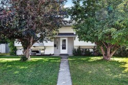 5408 Ladbrooke Drive SW Calgary, AB T3E 5X8