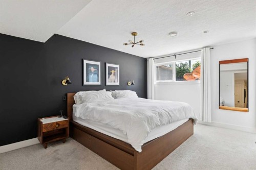 735 53 Avenue Sw, Calgary, AB - Indoor Photo Showing Bedroom