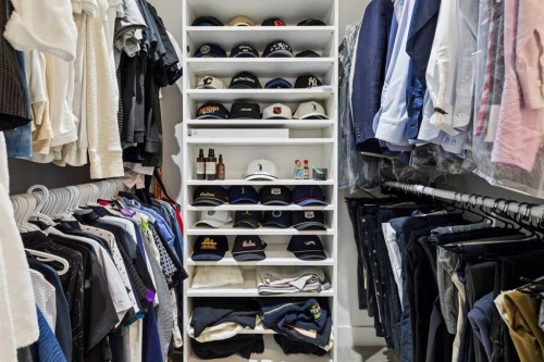 735 53 Avenue Sw, Calgary, AB - Indoor With Storage