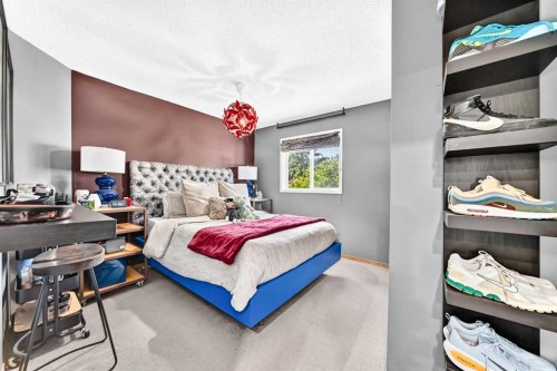 216 Hidden Spring Green Nw, Calgary, AB 