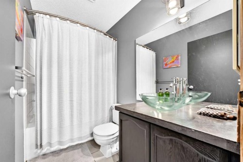 216 Hidden Spring Green Nw, Calgary, AB 