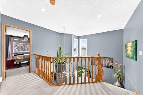 216 Hidden Spring Green Nw, Calgary, AB 