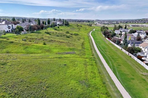 216 Hidden Spring Green Nw, Calgary, AB 