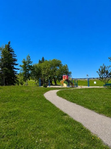 216 Hidden Spring Green Nw, Calgary, AB 