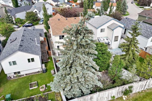 216 Hidden Spring Green Nw, Calgary, AB 