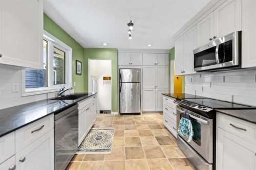 7220 Farrell Road Se, Calgary, AB 