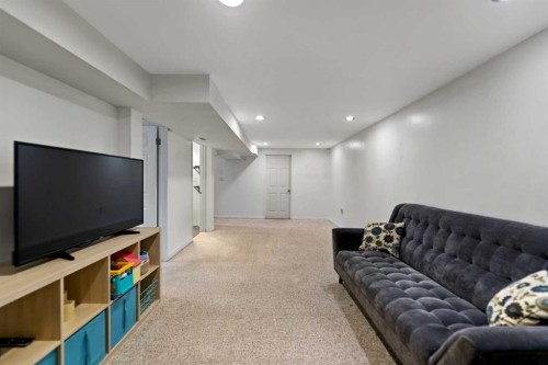 7220 Farrell Road Se, Calgary, AB 