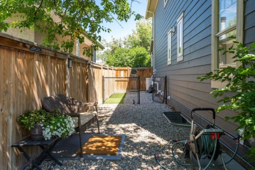 313 Centre Avenue Se, Airdrie, AB - Outdoor With Exterior
