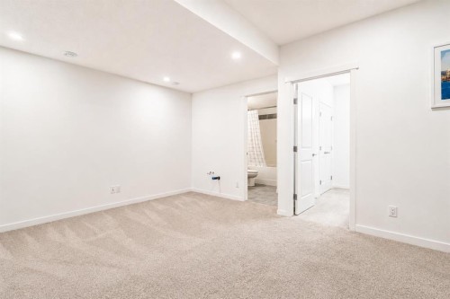 229 Masters Row Se, Calgary, AB 