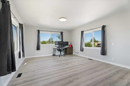 232 Polar Avenue Ne, High River, AB 