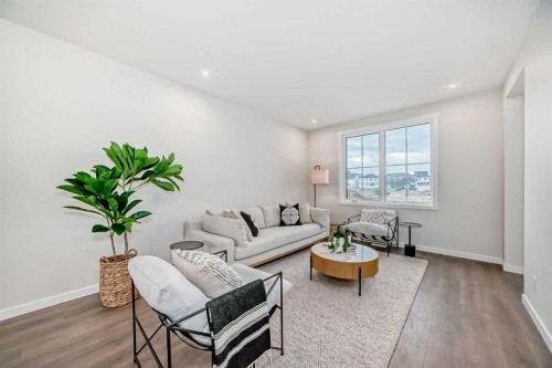 261 Heirloom Way Se, Calgary, AB 