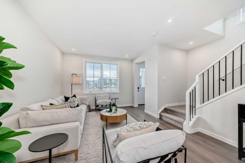 261 Heirloom Way Se, Calgary, AB 