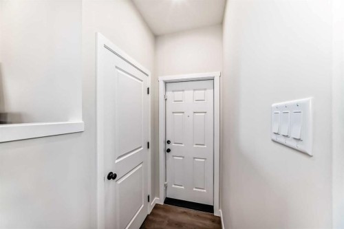 261 Heirloom Way Se, Calgary, AB 
