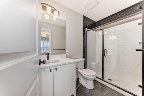 261 Heirloom Way Se, Calgary, AB 