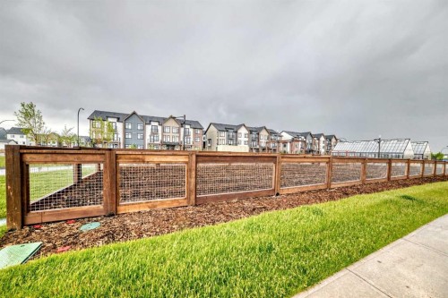 261 Heirloom Way Se, Calgary, AB 