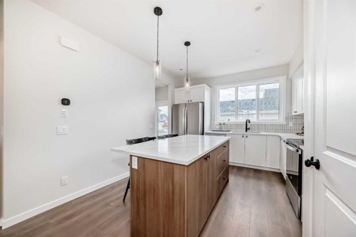 261 Heirloom Way Se, Calgary, AB 