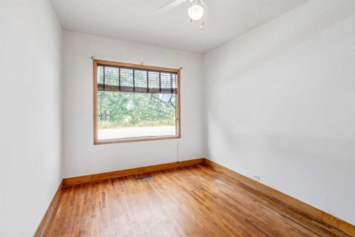 1409 81 Street, Coleman, AB - Indoor Photo Showing Other Room