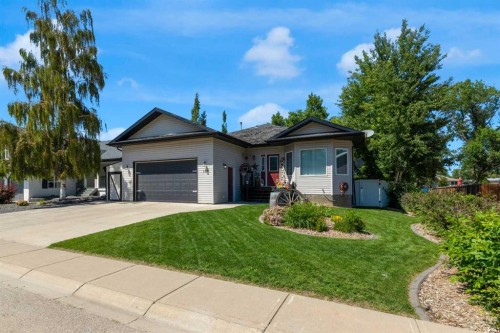 136 Allen Crescent, Vulcan, AB 