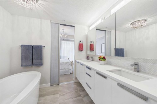 1503-1234 5 Avenue Nw, Calgary, AB - Indoor Photo Showing Bathroom