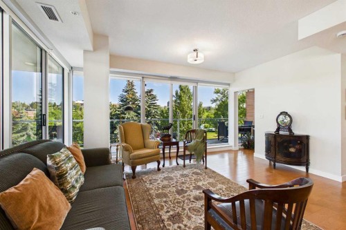 1503-1234 5 Avenue Nw, Calgary, AB - Indoor Photo Showing Living Room