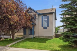241 Somerside Close SW Calgary, AB T2Y 4B6
