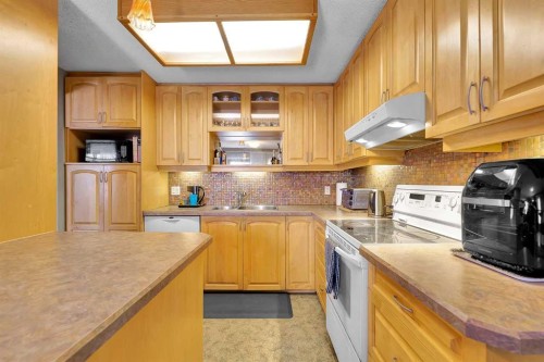107 Silvergrove Road Nw, Calgary, AB 