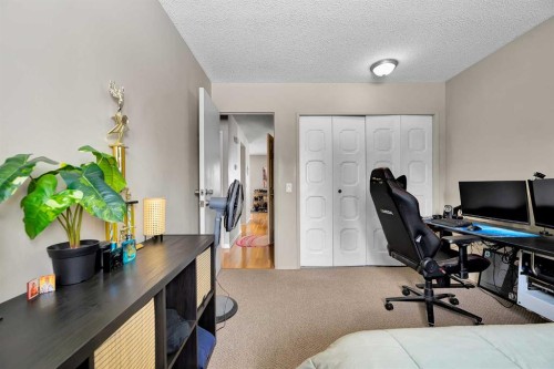 107 Silvergrove Road Nw, Calgary, AB 