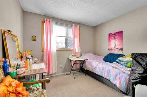 107 Silvergrove Road Nw, Calgary, AB 