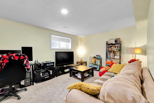 107 Silvergrove Road Nw, Calgary, AB 