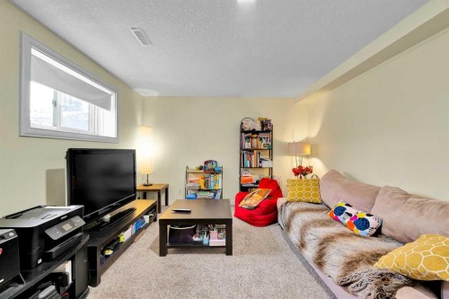 107 Silvergrove Road Nw, Calgary, AB 