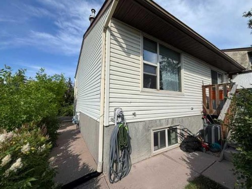 107 Silvergrove Road Nw, Calgary, AB 
