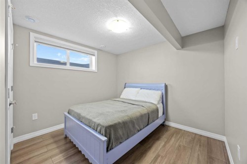 27 Mahogany Crescent Se, Calgary, AB 