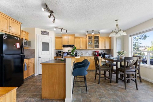 151 Bow Ridge Crescent, Cochrane, AB - Indoor