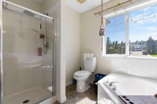 151 Bow Ridge Crescent, Cochrane, AB - Indoor Photo Showing Bathroom