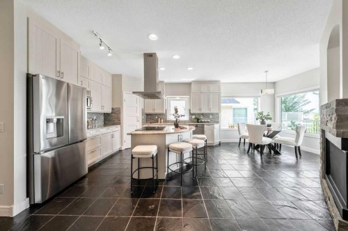 410 Mt Sparrowhawk Place Se, Calgary, AB 