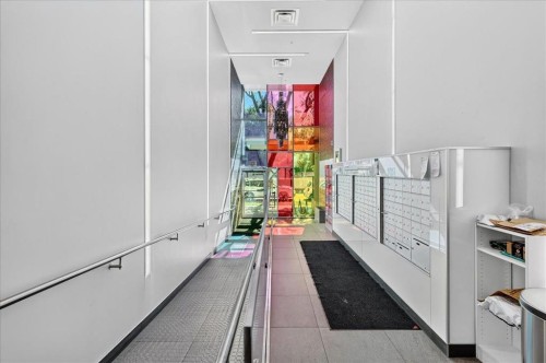 809-235 9A Street Nw, Calgary, AB - Indoor Photo Showing Other Room