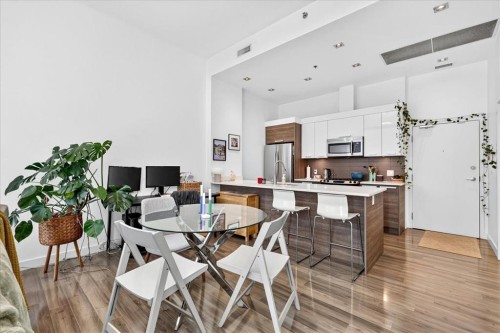 809-235 9A Street Nw, Calgary, AB - Indoor Photo Showing Other Room