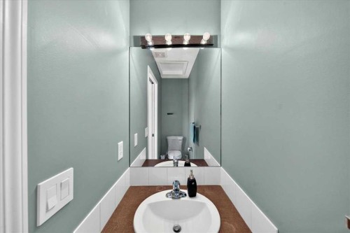 76 Country Village Lane Ne, Calgary, AB - Indoor Photo Showing Bathroom