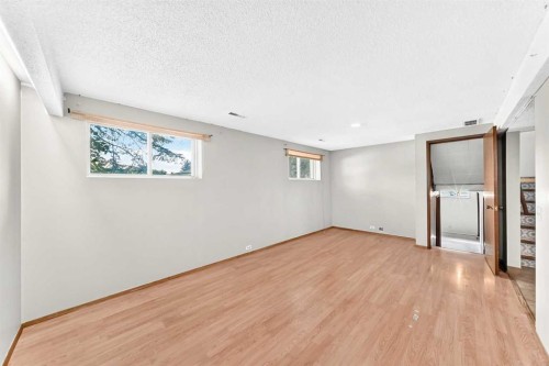 6839 Huntridge Hill Ne, Calgary, AB 