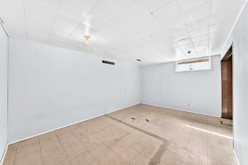 6839 Huntridge Hill Ne, Calgary, AB 