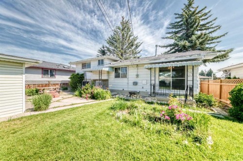 6839 Huntridge Hill Ne, Calgary, AB 
